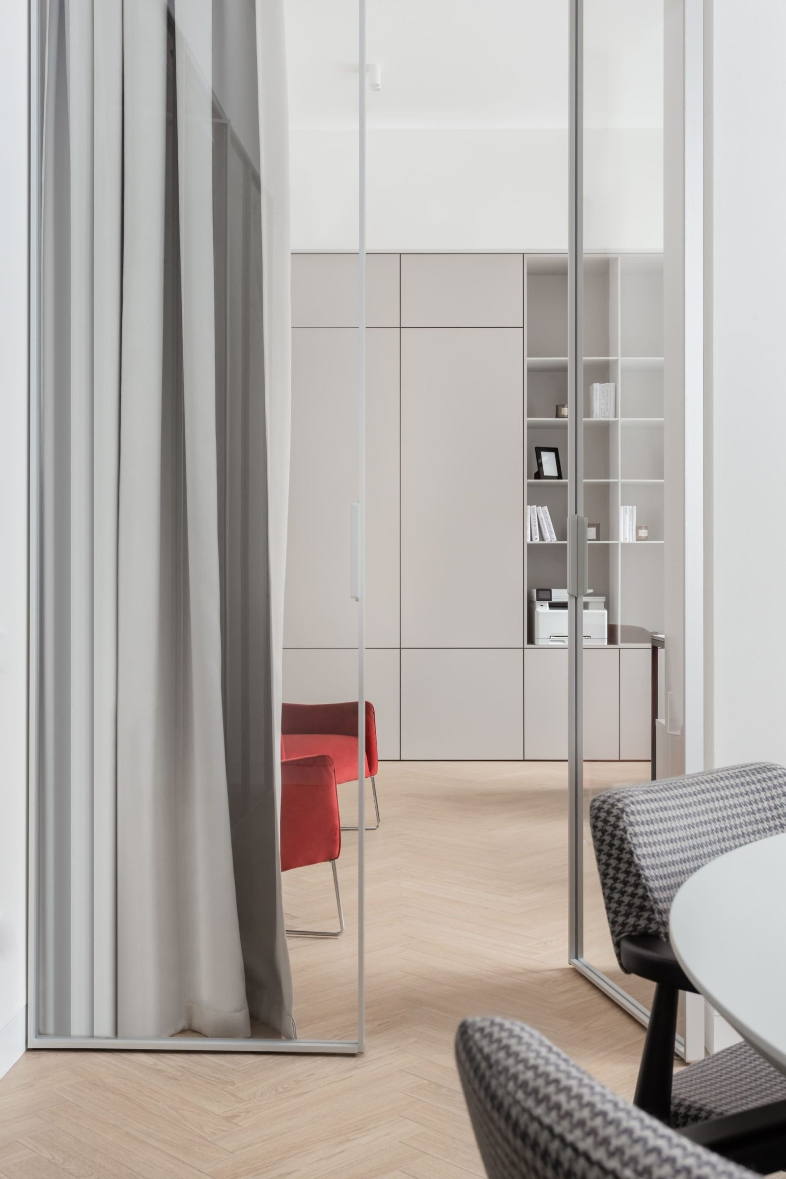 TTSWTRS showroom 2 ENG